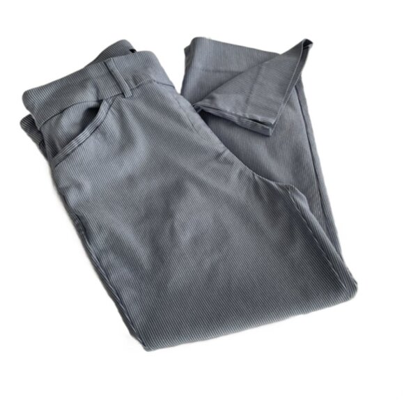 Hilary Radley Capris - Picture 1 of 10